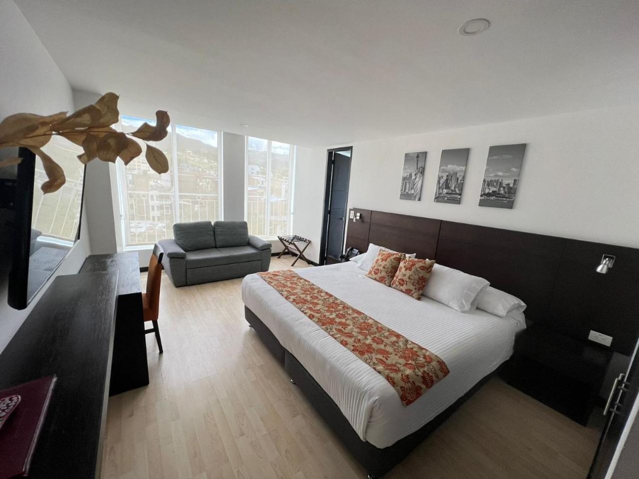 Hotel H53