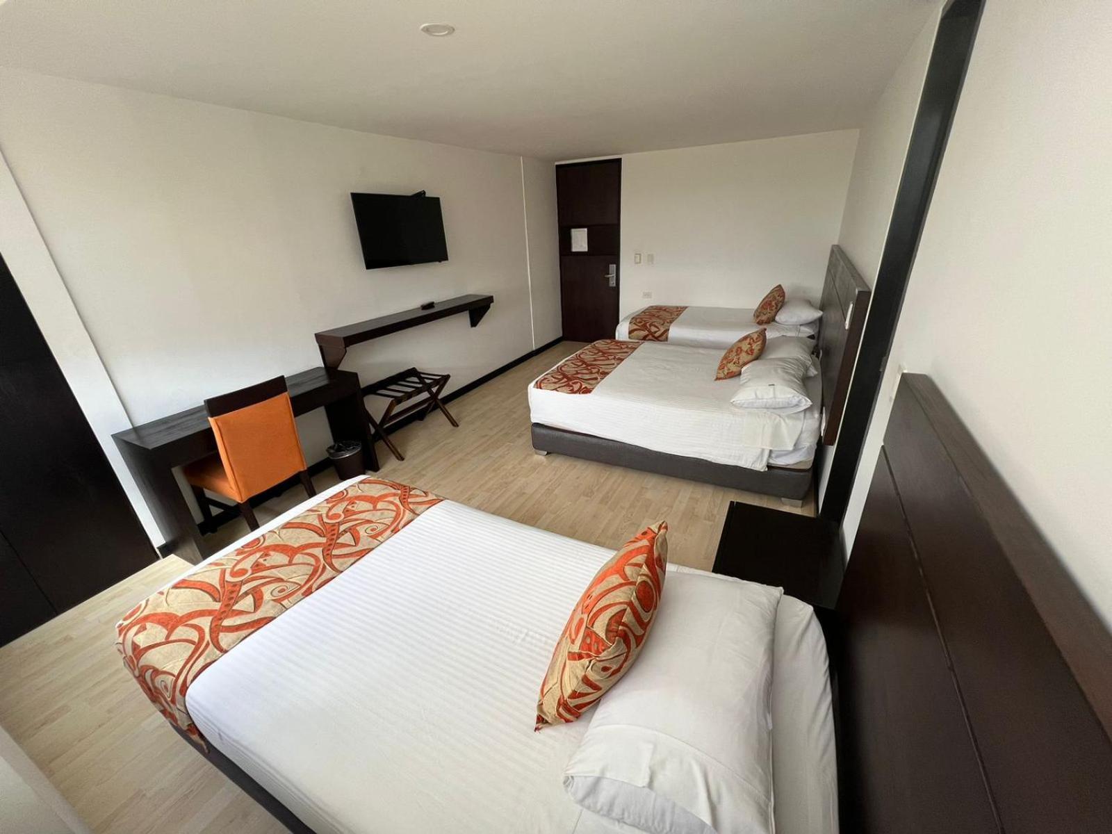 Hotel H53 3*